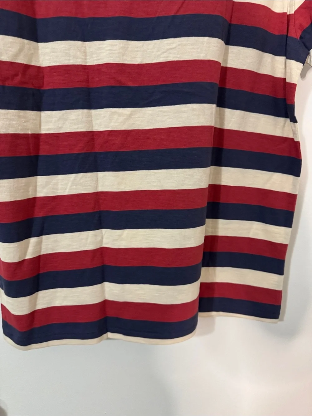 J. Crew Men’s Medium Slub Cotton Navy, Red & Cream Striped Short-Sleeve Tee NWT